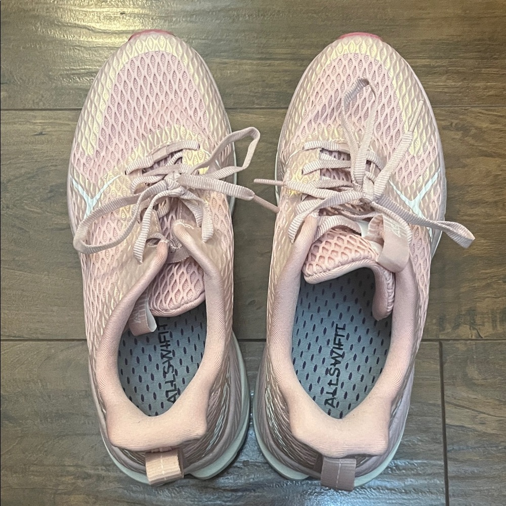 Women's Athletic Shoes - Soft Pink